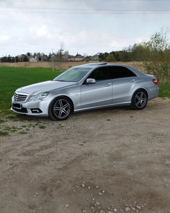 Mercedes-Benz Klasa E cena 43500 przebieg: 201400, rok produkcji 2009 z Września małe 106